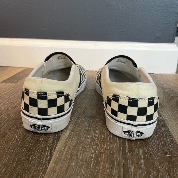 Checkered Vans Slip-on. Women’s 9 and Men’s 7.5 - Picture 4 of 4
